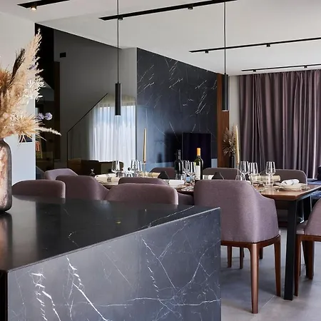 Stunning - 5 Bedrooms - Sei - Amazing Sea & City Views Вилла
