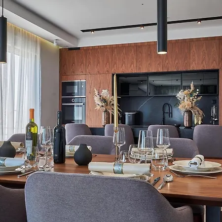 Stunning - 5 Bedrooms - Sei - Amazing Sea & City Views Вилла *