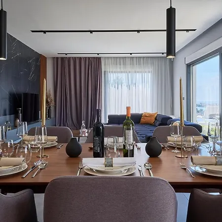 Вилла Stunning - 5 Bedrooms - Sei - Amazing Sea & City Views *